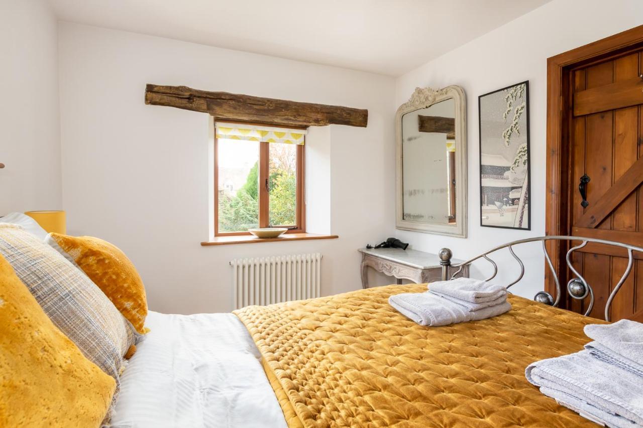 Granary Cottage - Luxury Barn Conversion Weston Subedge Exterior foto